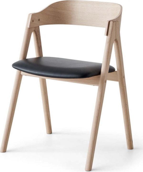 Jídelní židle z dubového dřeva s koženým sedákem findahl by hammel mette  - židle na SEDI.cz