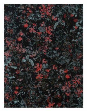 černý koberec secret od fargotexje jedinečný koberec s krásným vzorem připomínajícím květiny a rostlinné prvky.tento koberec dodá každému interiéru neotřelý charakter díky motivu na sytě černém podkladu.skvěle ozdobí interiéry v moderním
